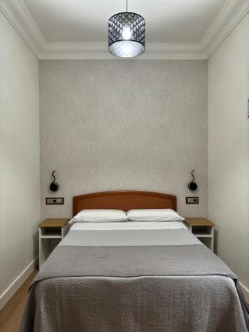 Small Double Room,1607231453:JPEG