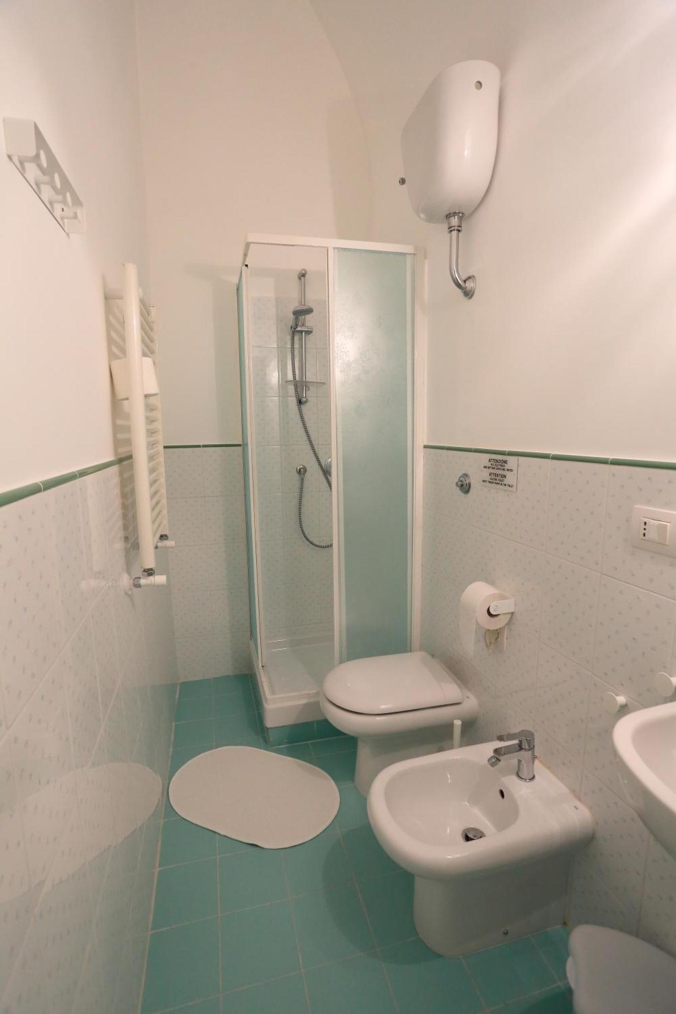 Double Room Private Bathroom,1606854877:JPEG