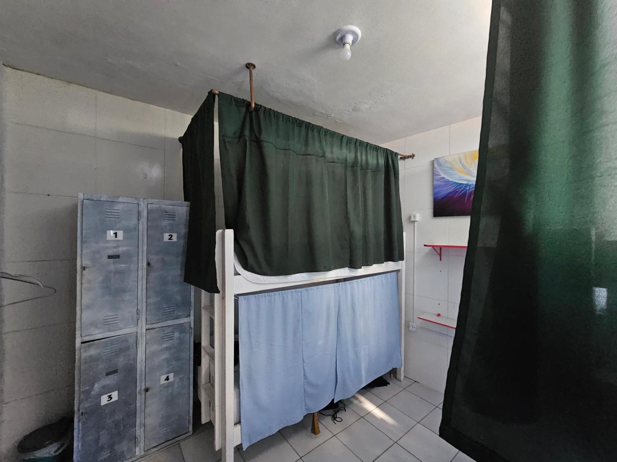 Bed 4-Bed Female Dormitory Room,1607265517:JPEG