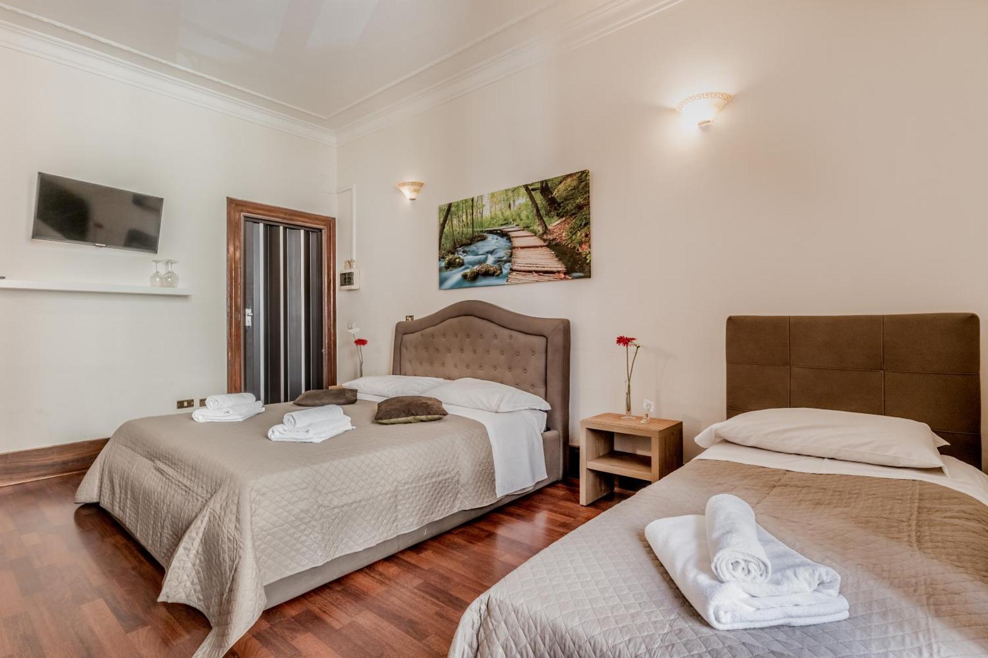 Triple Room