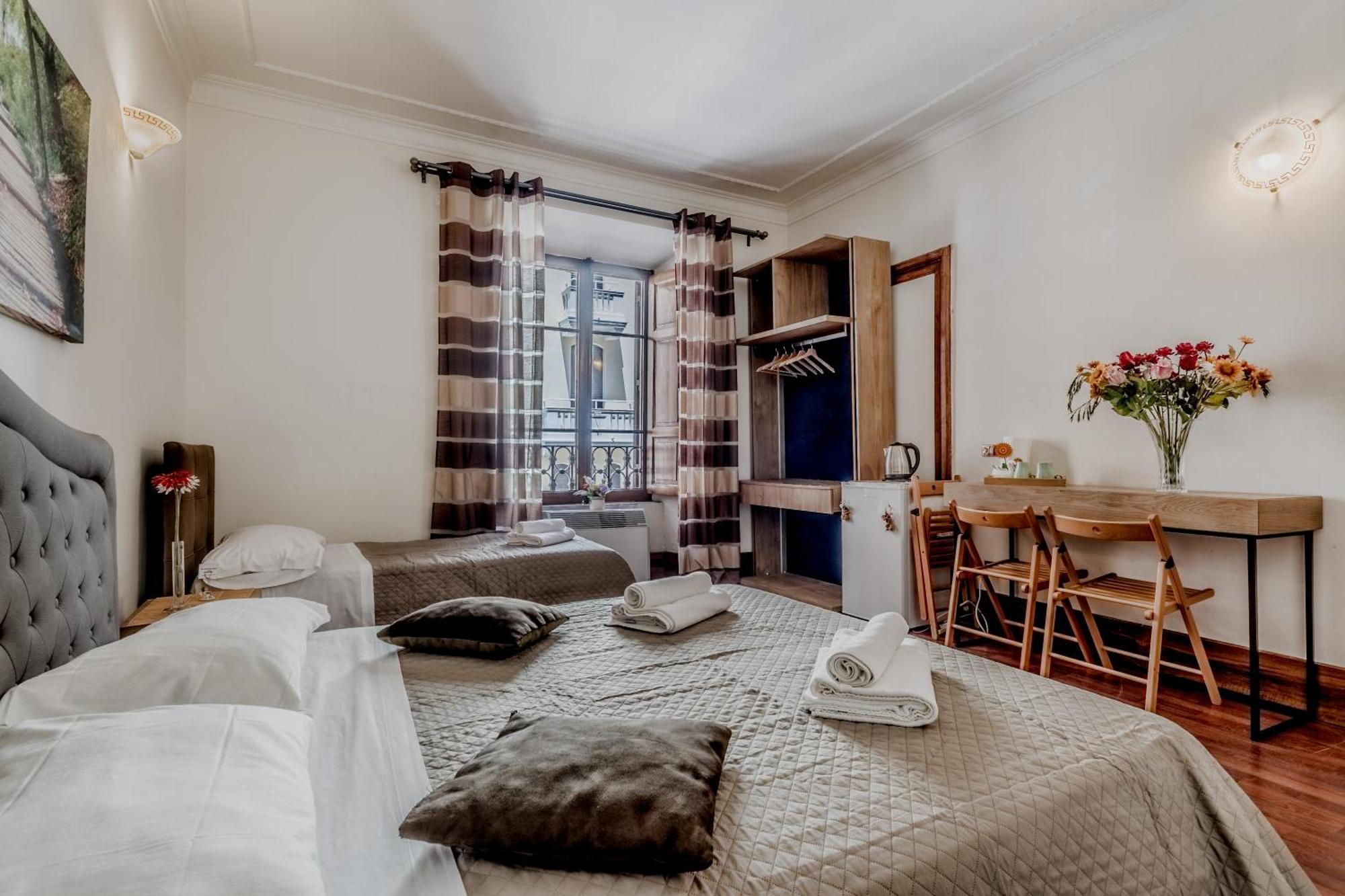 Triple Room