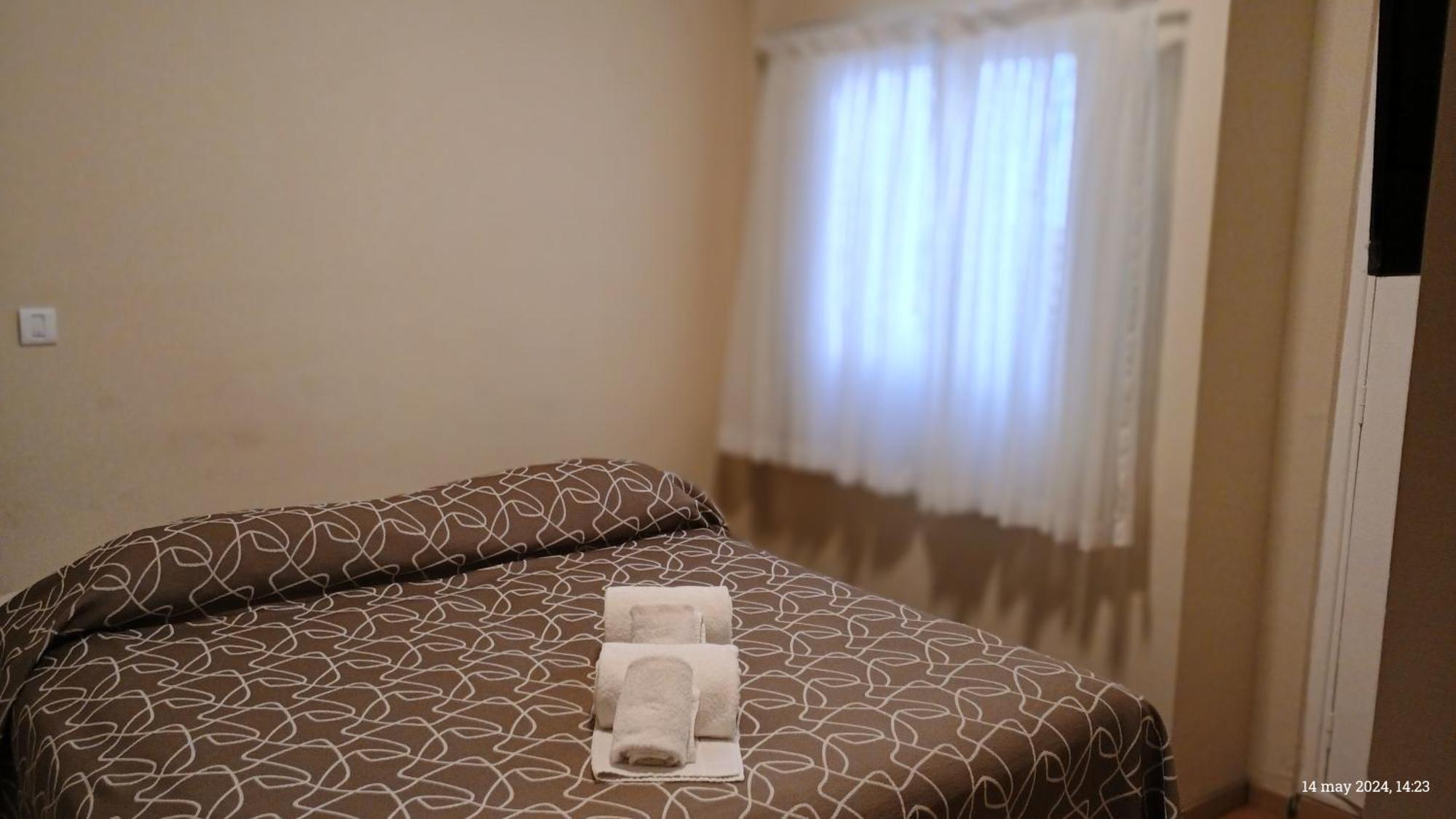 Twin Room,1608351682:JPEG