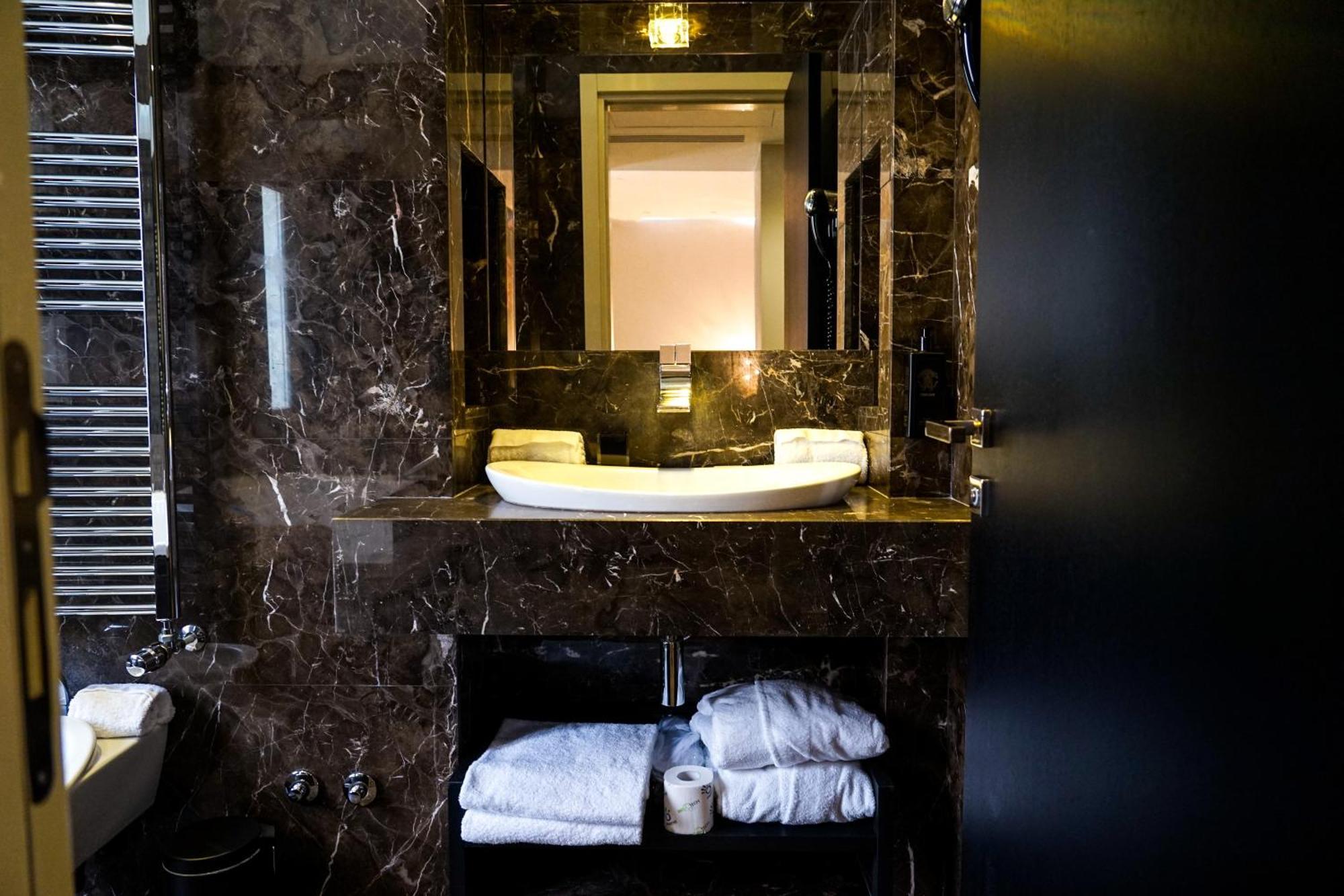Superior Double Room,1608939586:JPEG