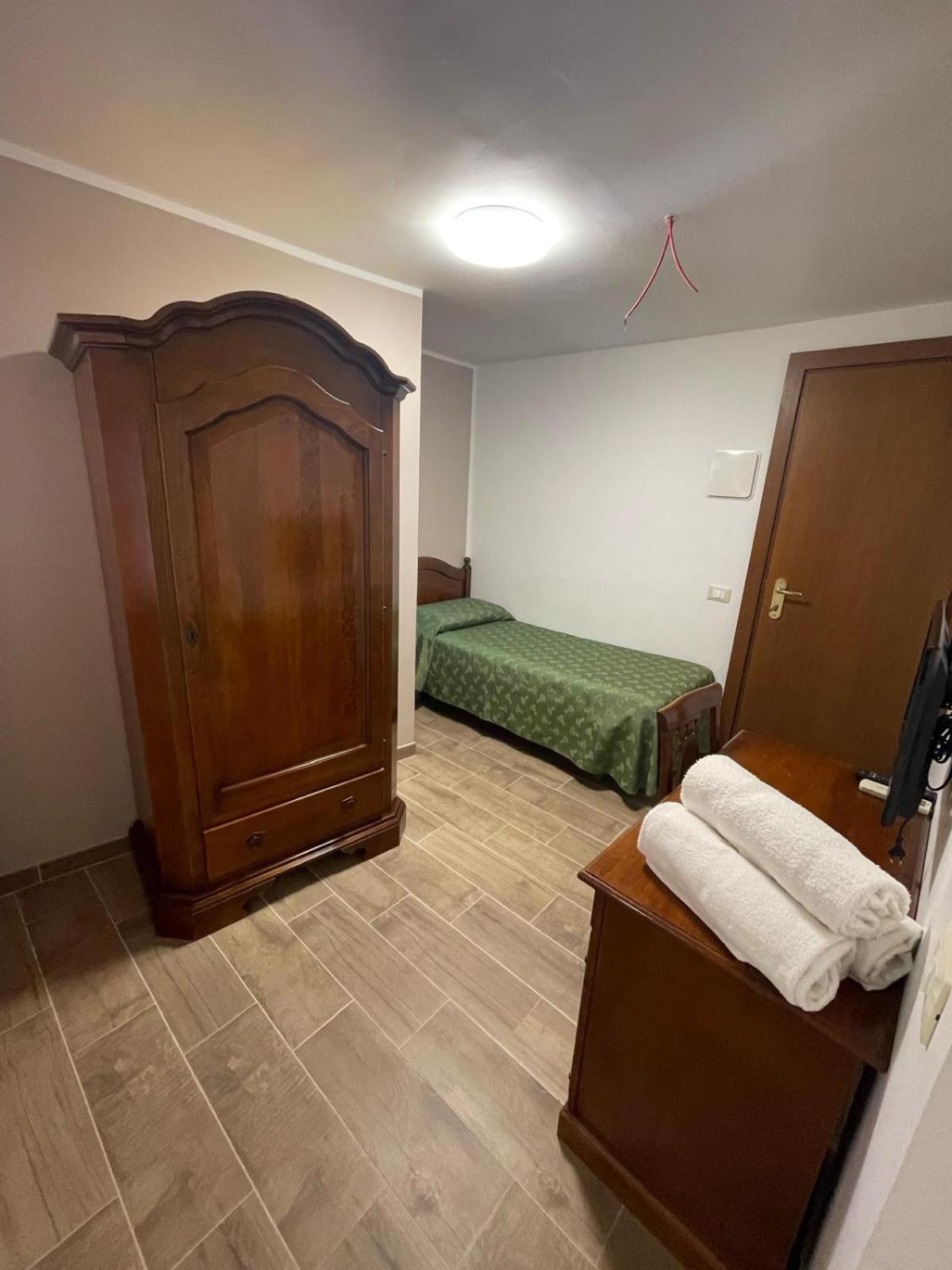 Triple Room Private Bathroom