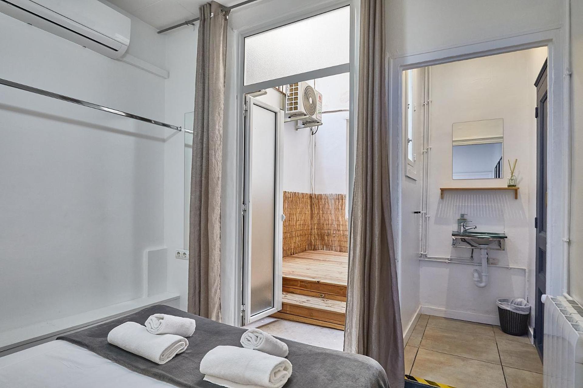 Double Room with Shared Bathroom,1611077285:JPEG