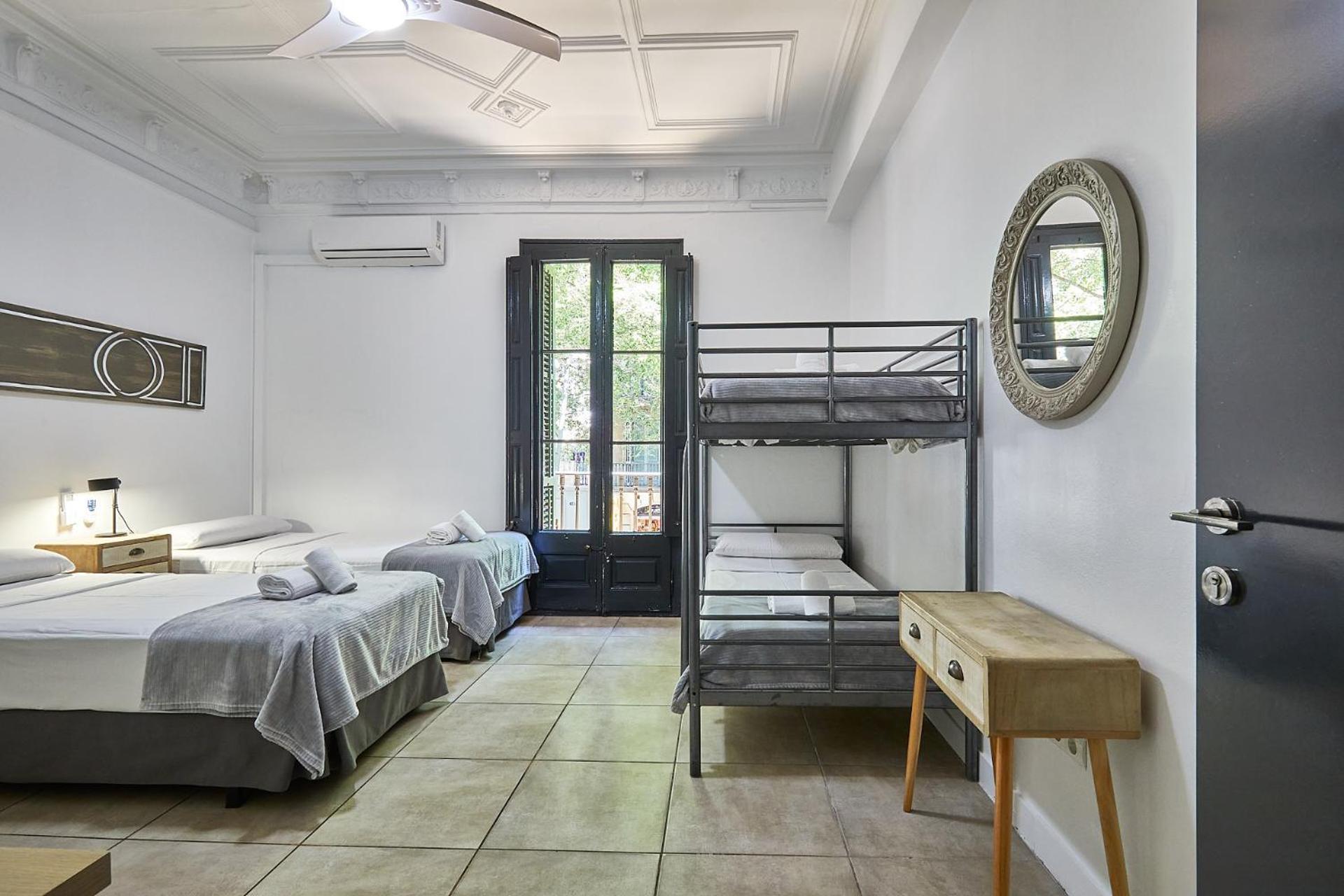 Triple Room,1611077384:JPEG