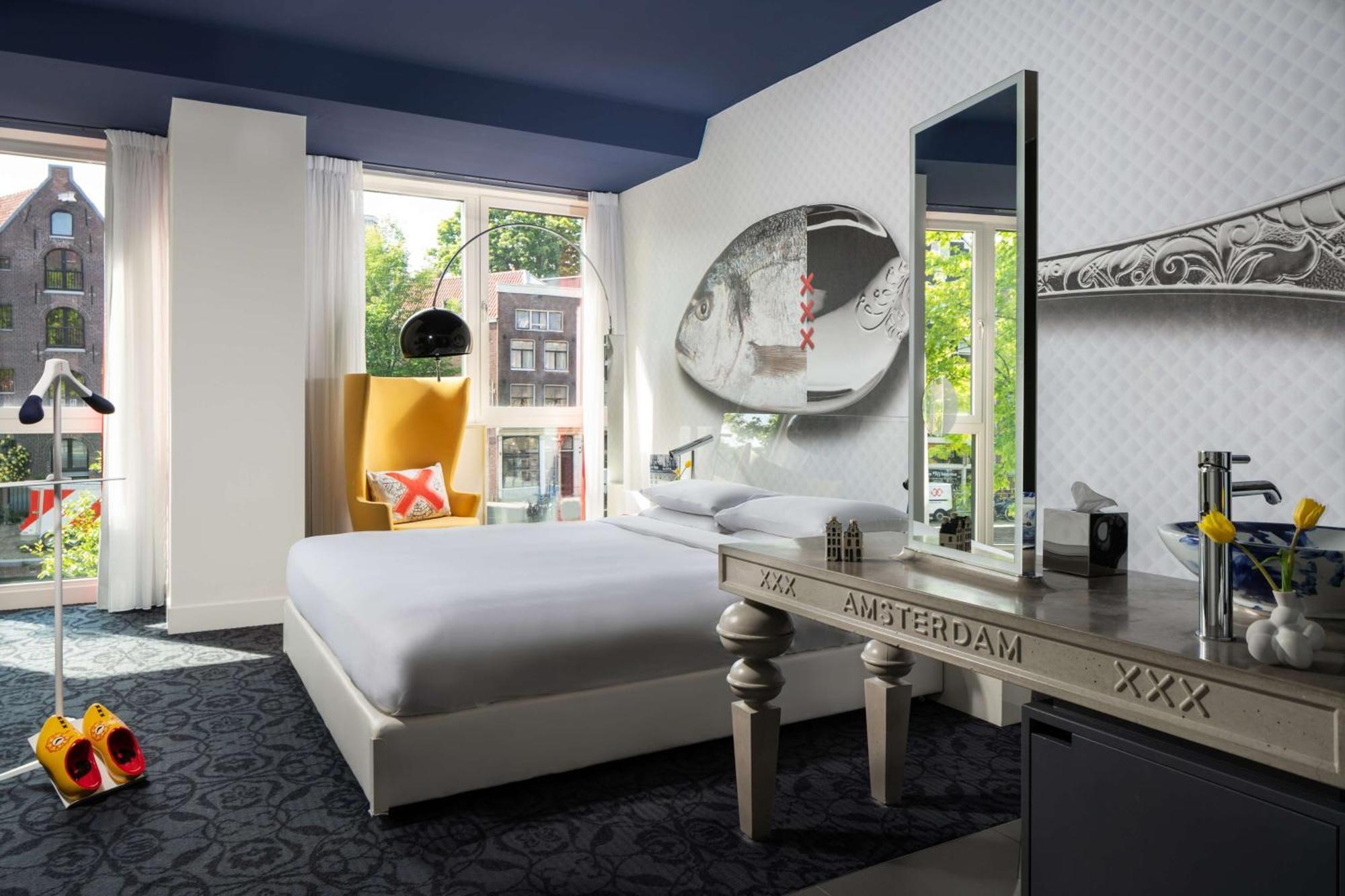 Queen Room Canal View