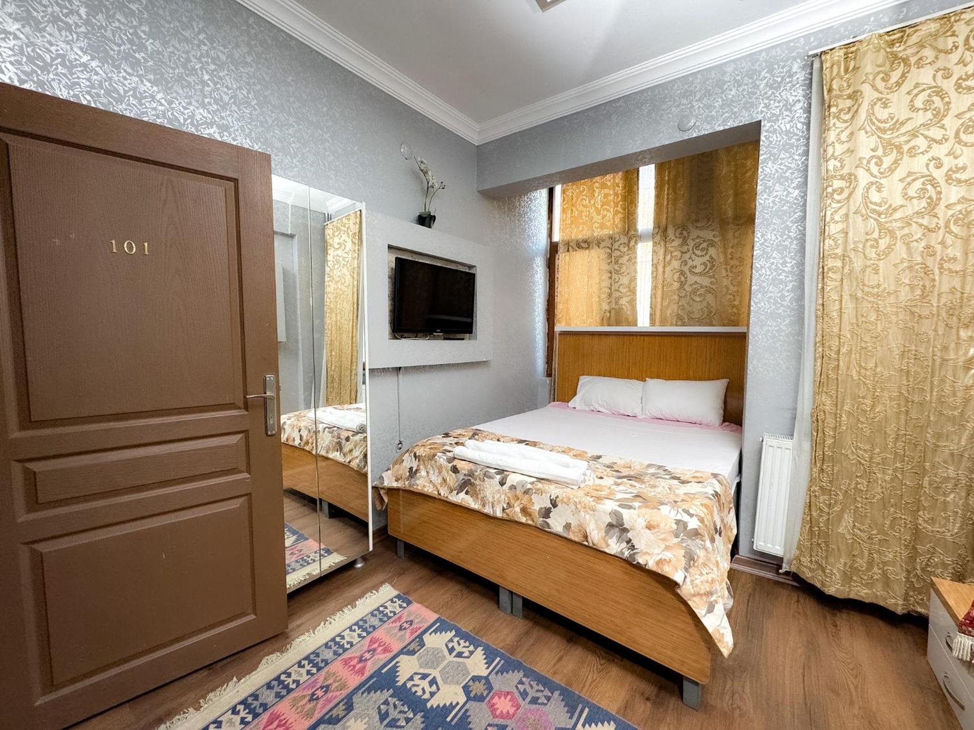 Standard Double Room,1611125444:JPEG