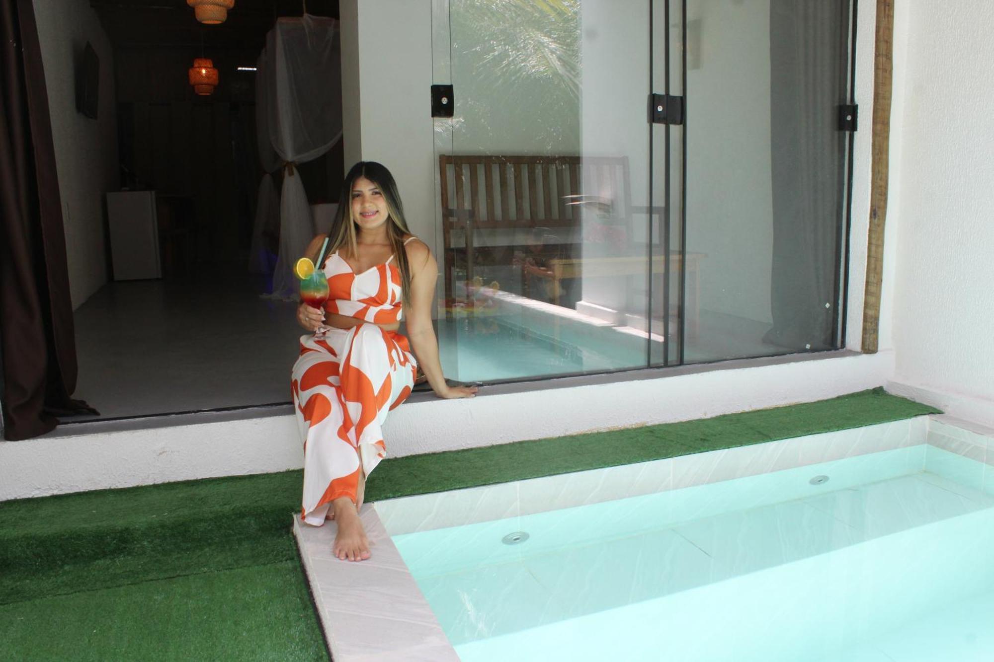 King Suite Pool View,1611245640:JPEG