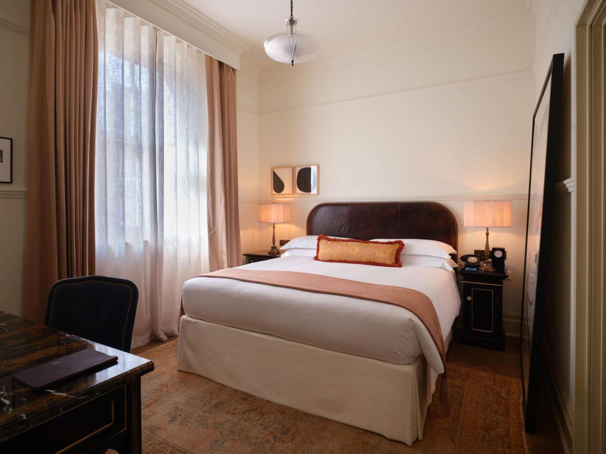 Parlour King Suite,1611288073:JPEG