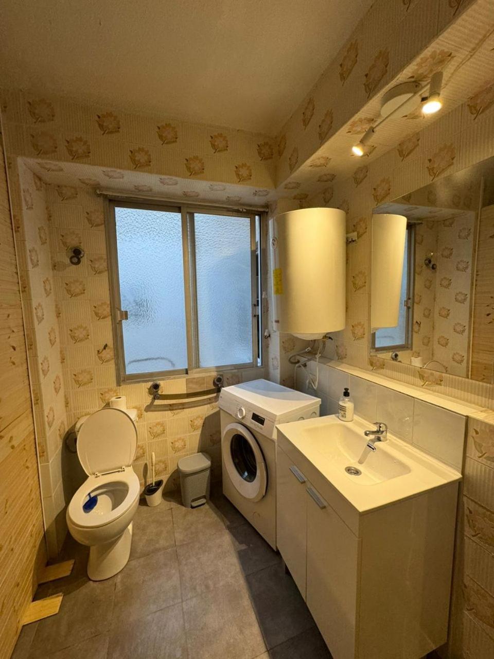 Double Room,1612014593:JPEG