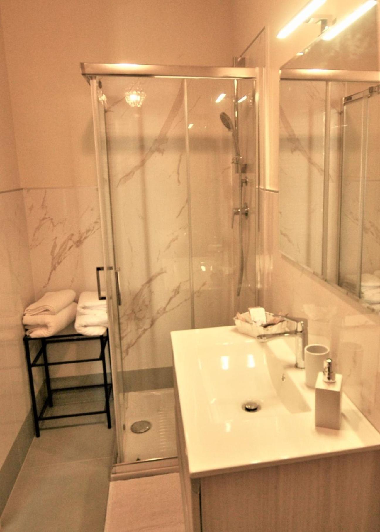 Triple Room Private Bathroom