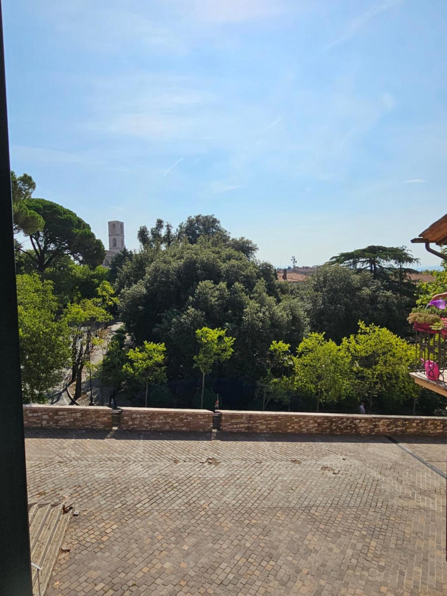 Twin Room,1612750223:JPEG