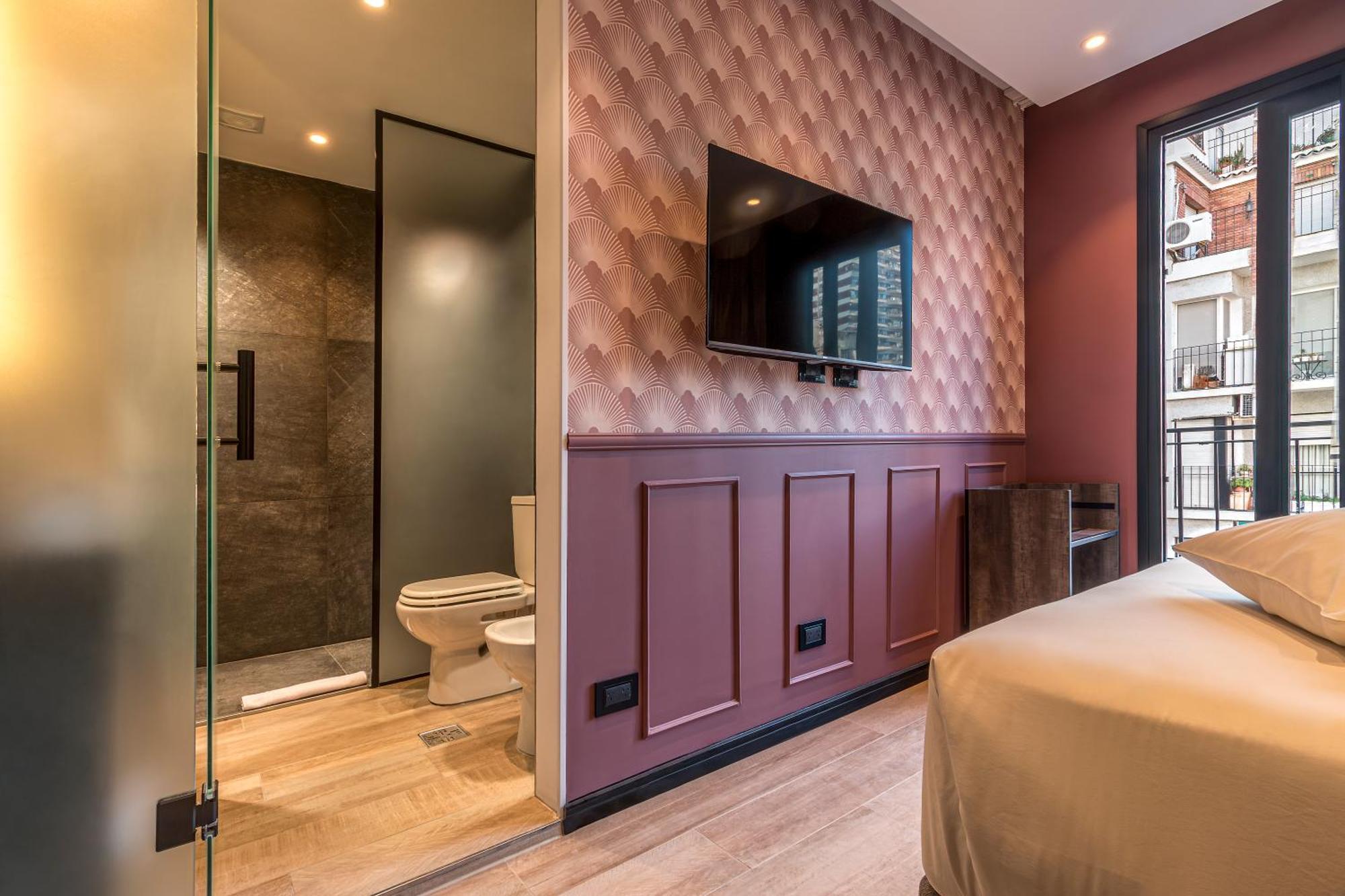 Double Room,1612833737:JPEG