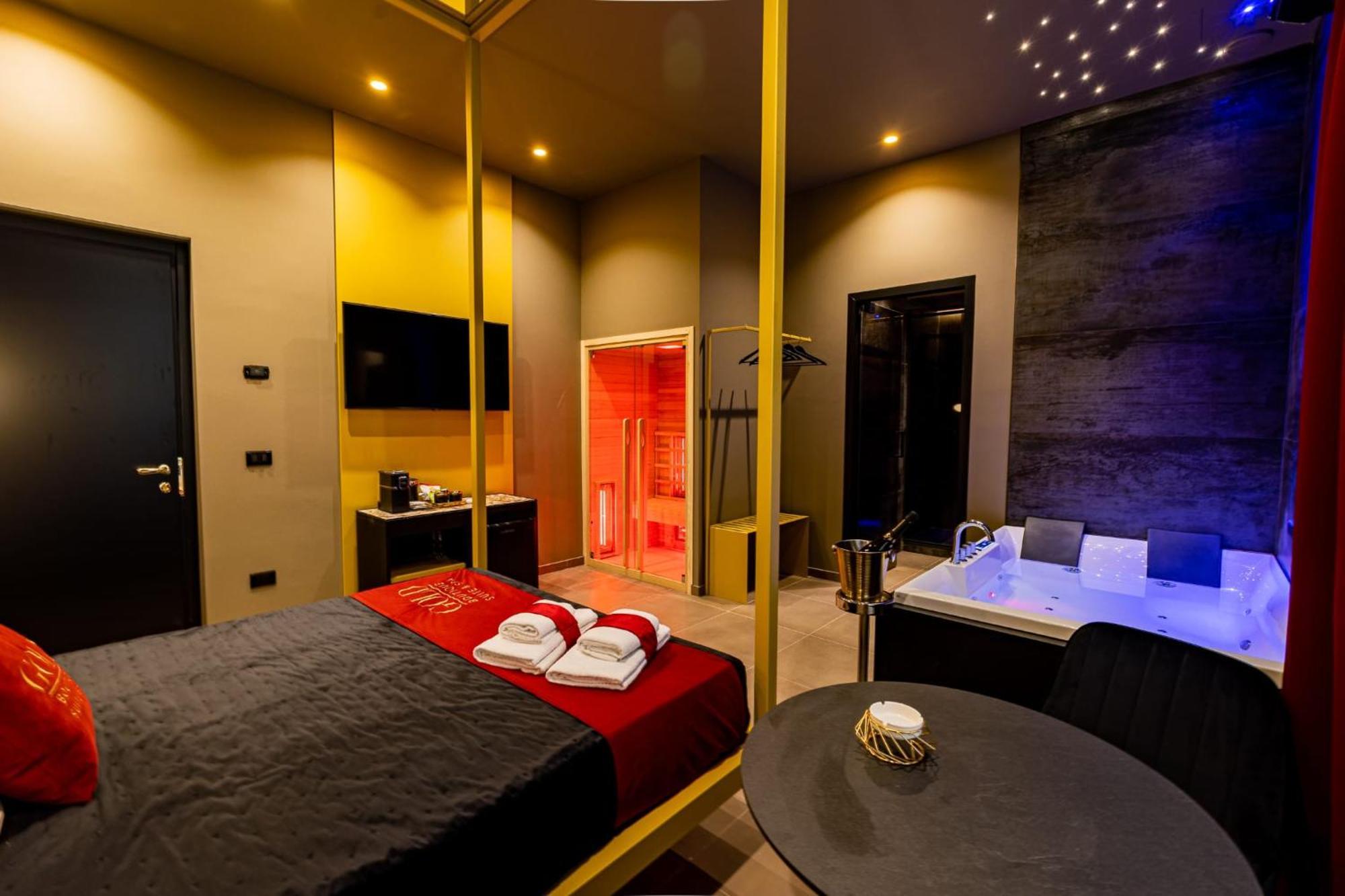 Standard Queen Room