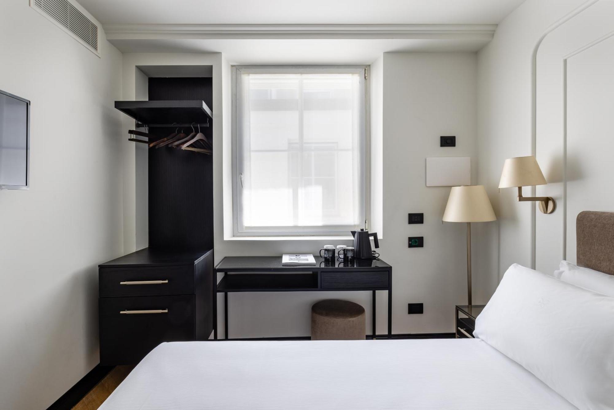 Single Room,1613412702:JPEG