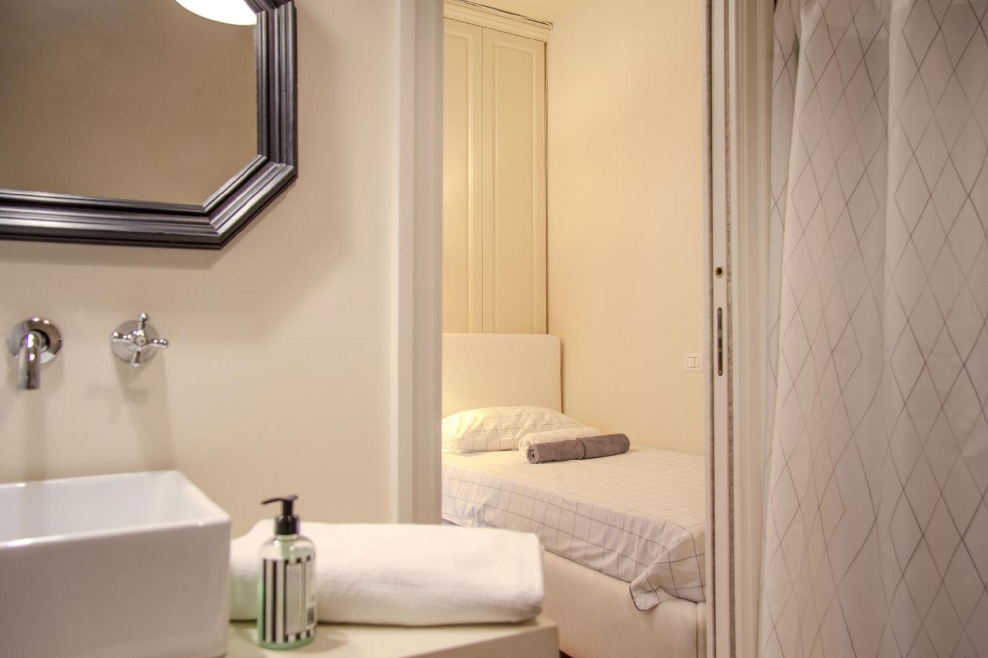 Single Room Private Bathroom,1613781941:JPEG