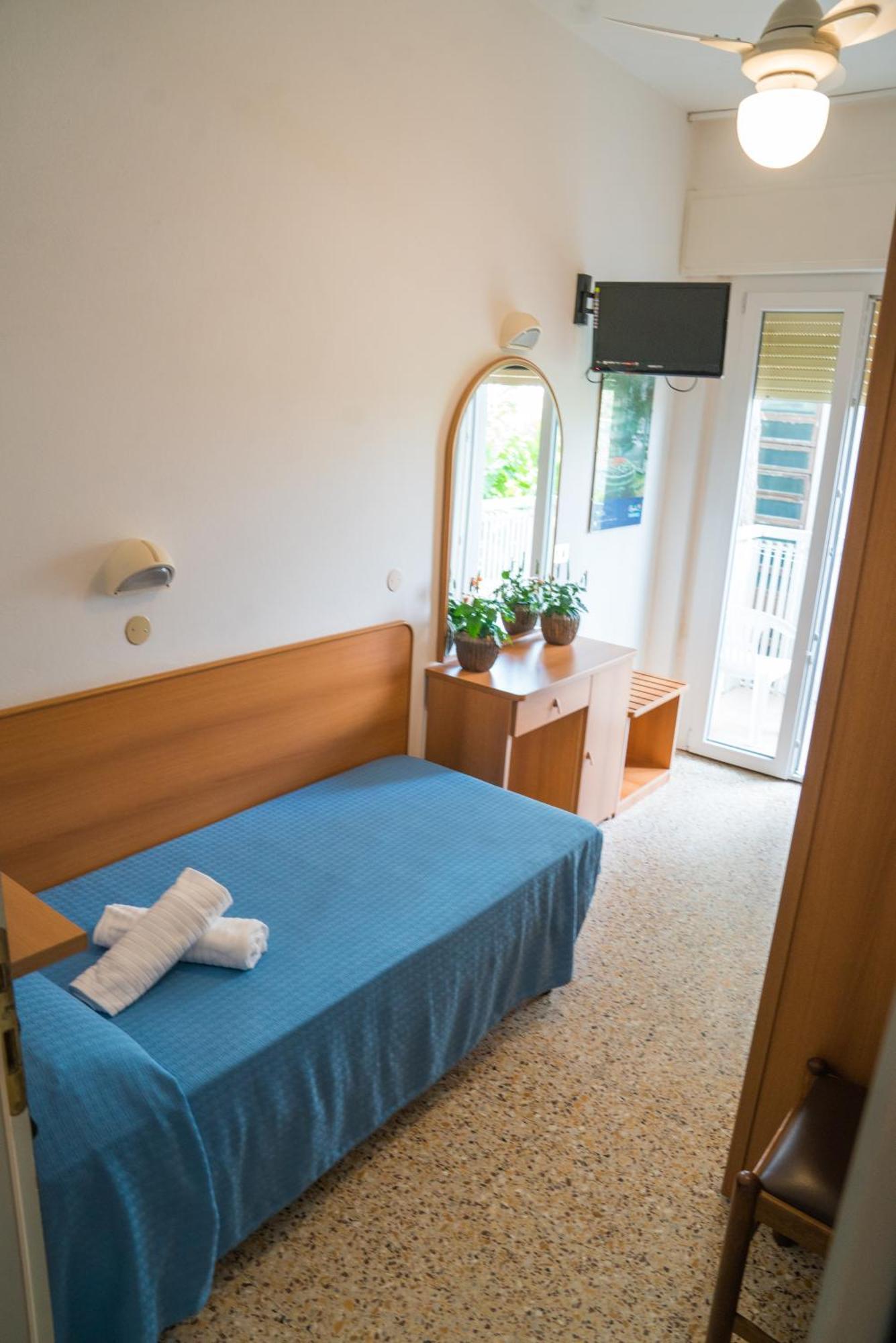 Single Room,1743007857:JPEG