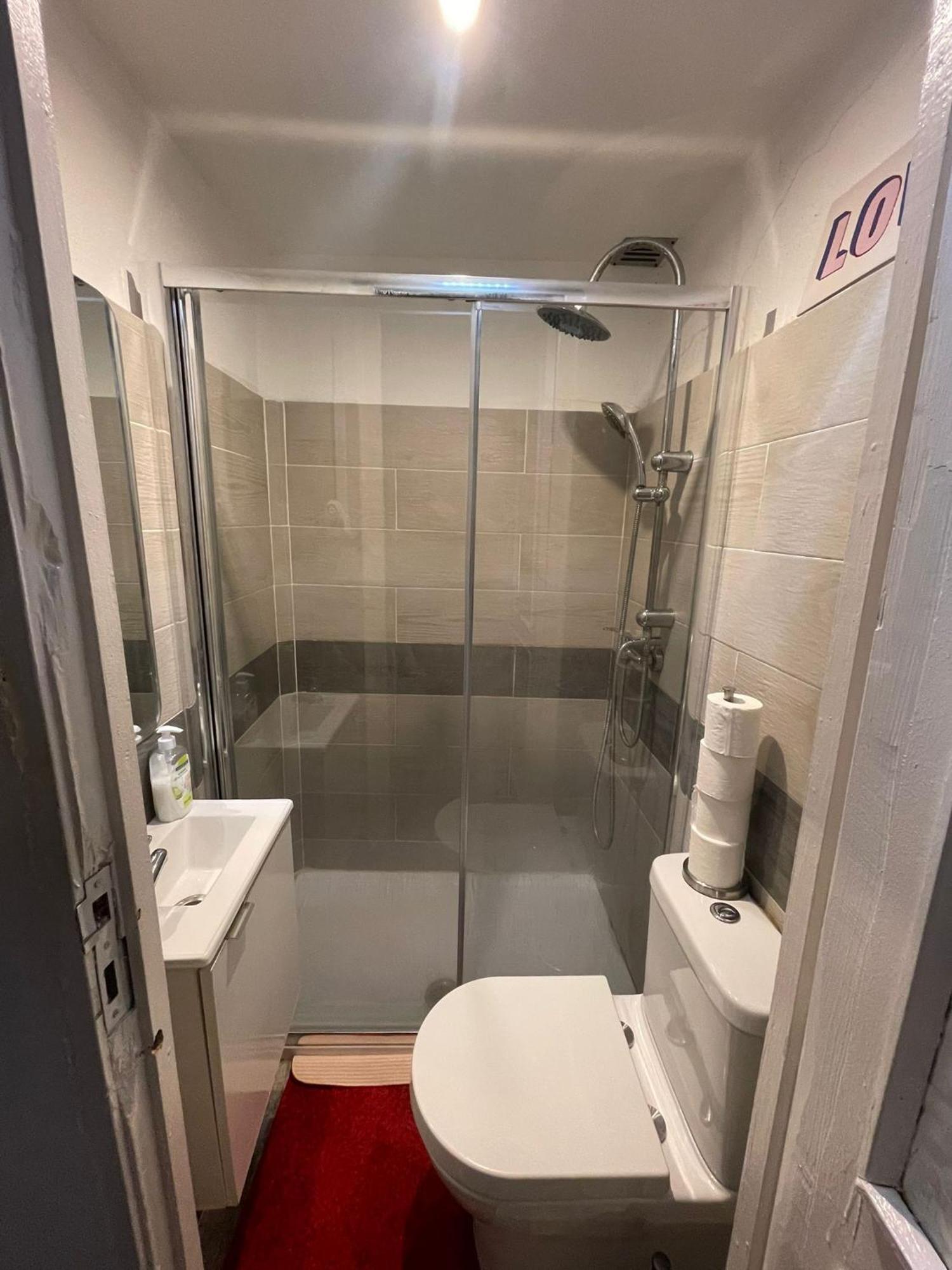 Double Room Shared Toilet,1614430824:JPEG