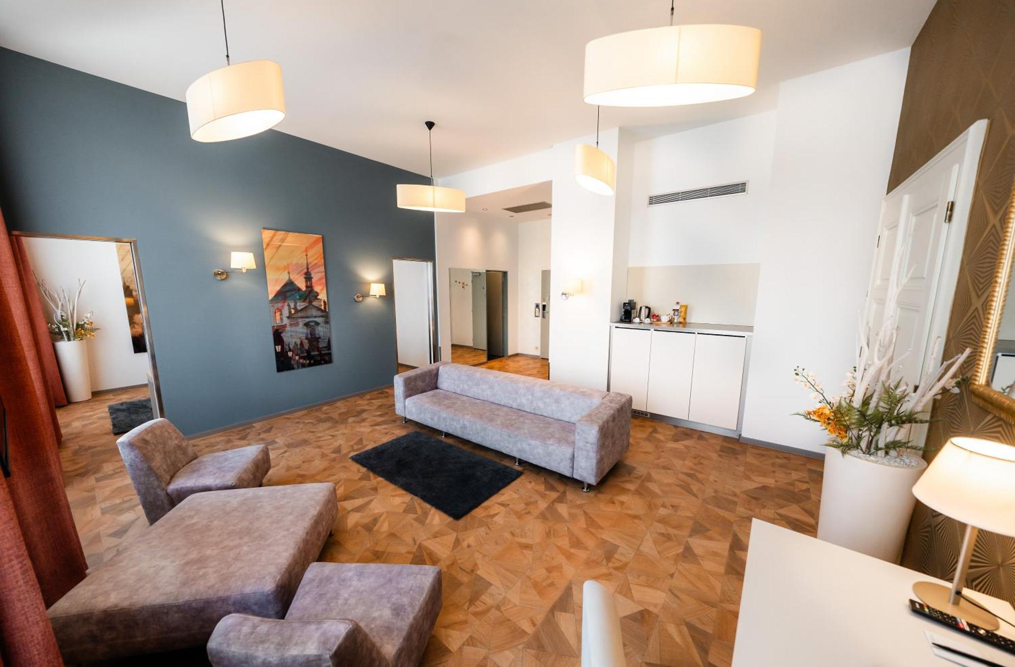 Grandium Suite