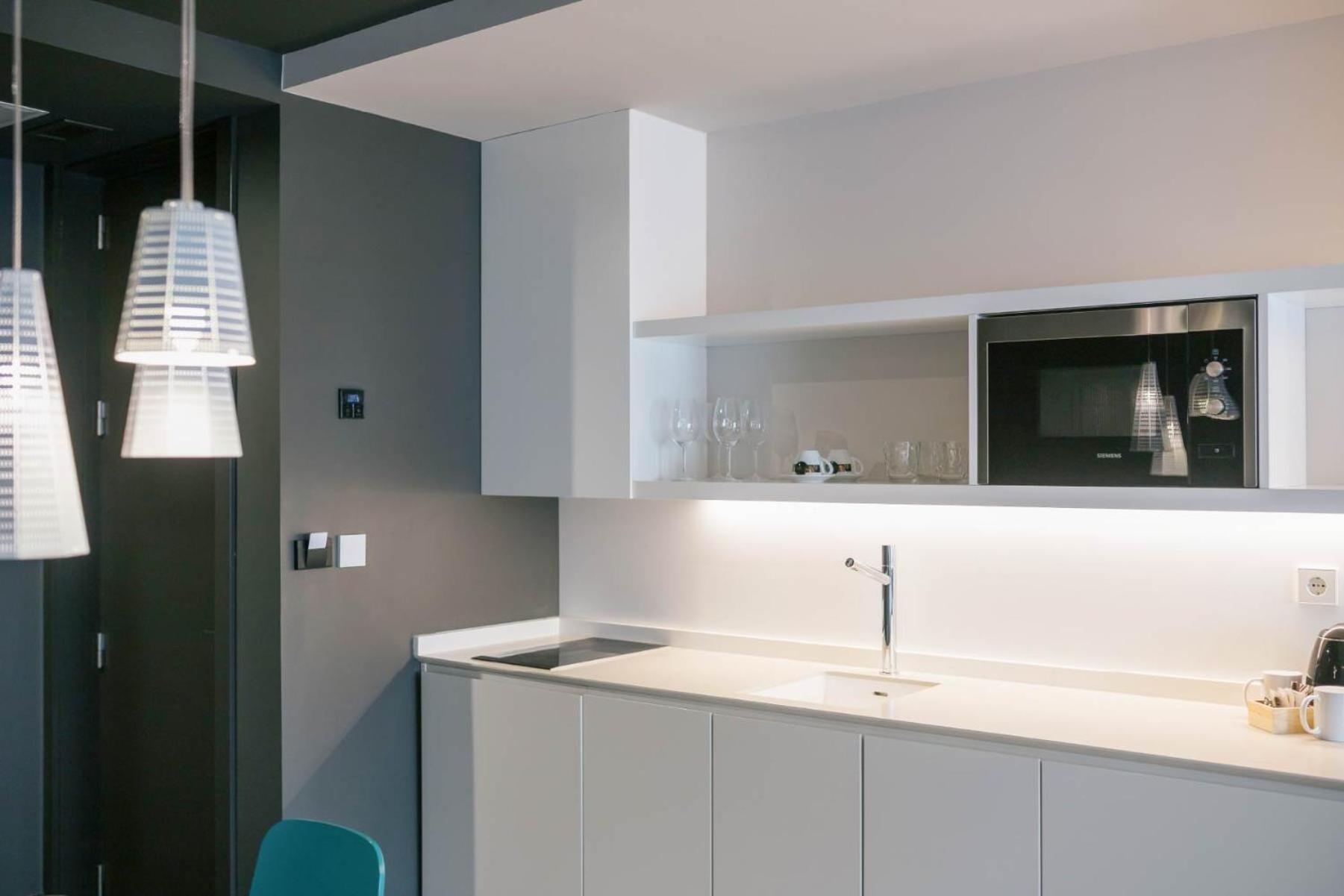 Exterior Triple Room