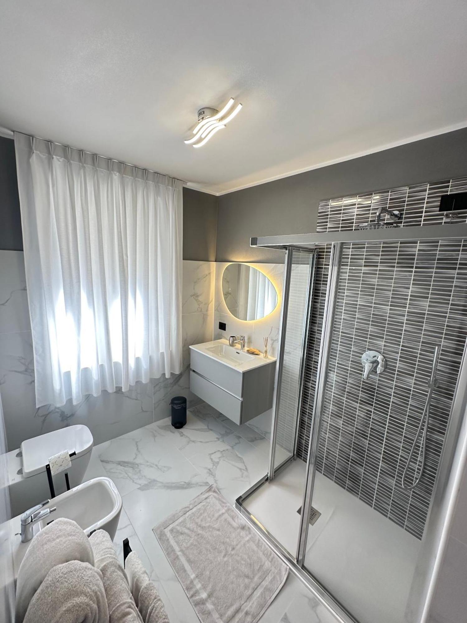 Double Room Private Bathroom,1616356917:JPEG