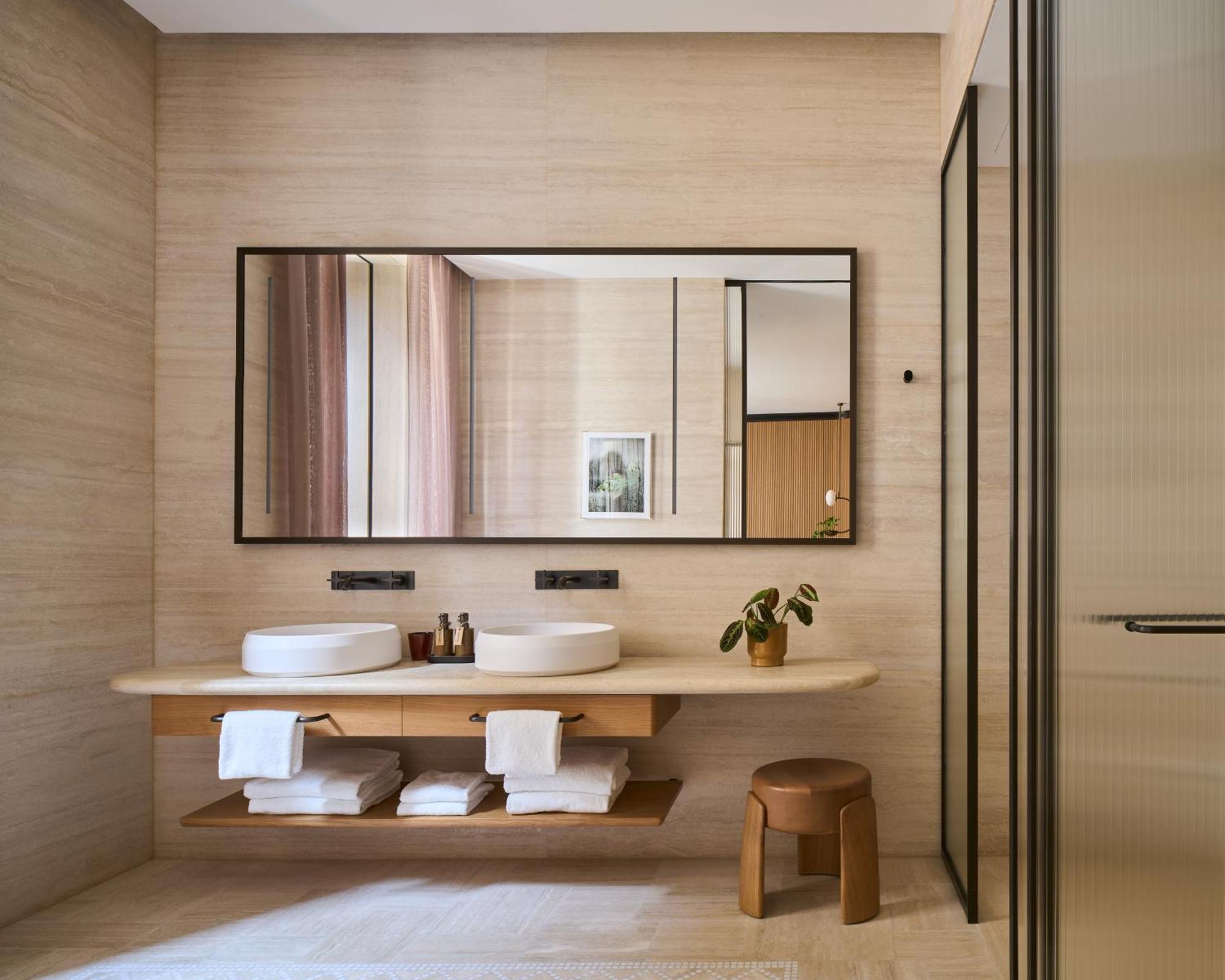 Deluxe Junior Suite