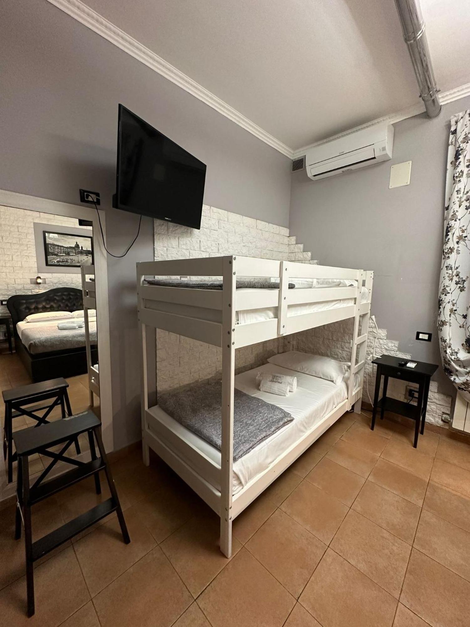 Quadruple Room,1616886681:JPEG