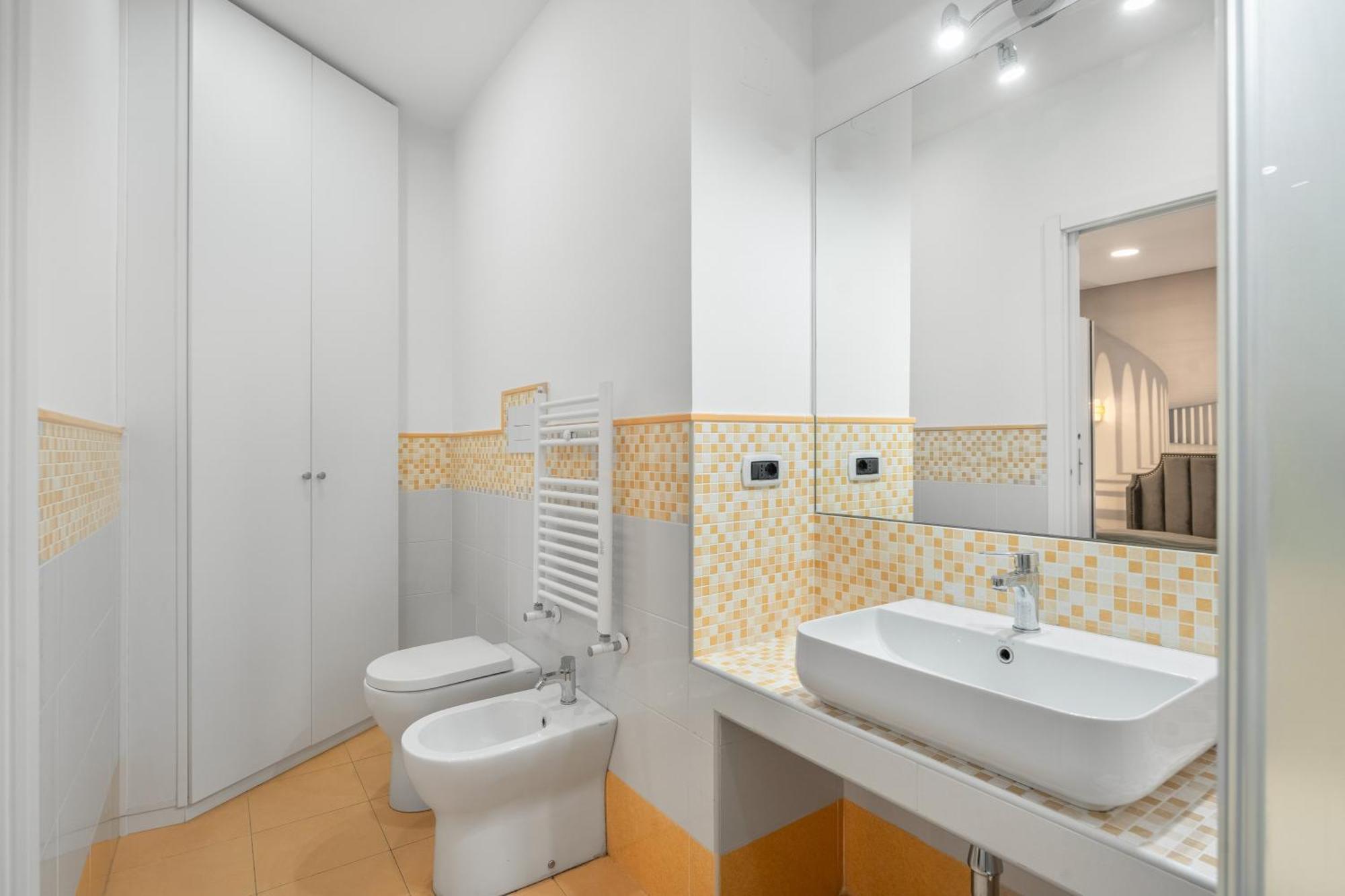Two-Bedroom Deluxe Apartment