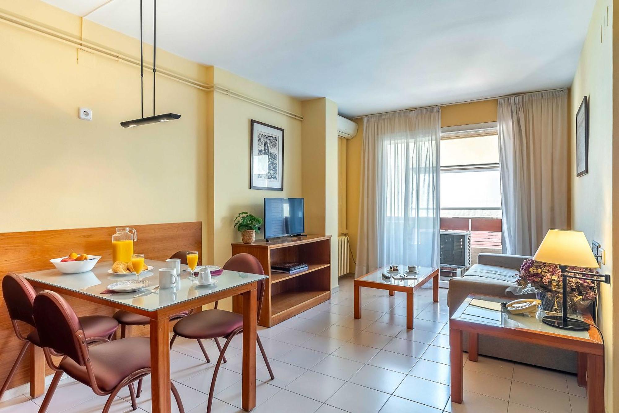 One-Bedroom Apartment,1617460455:JPEG