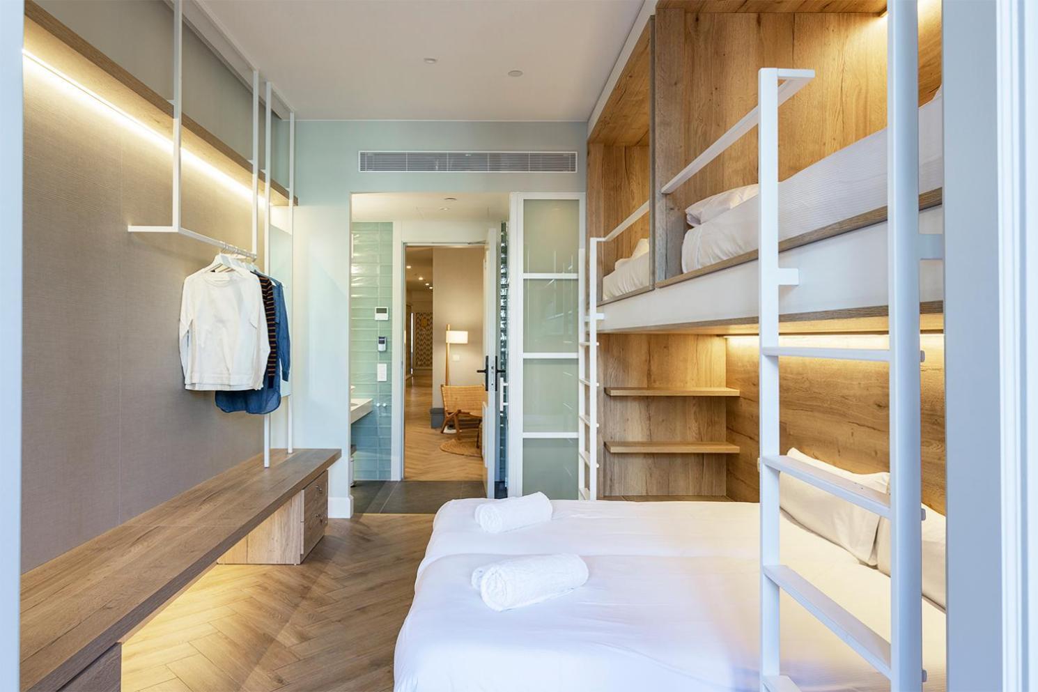 Premium Quadruple Room