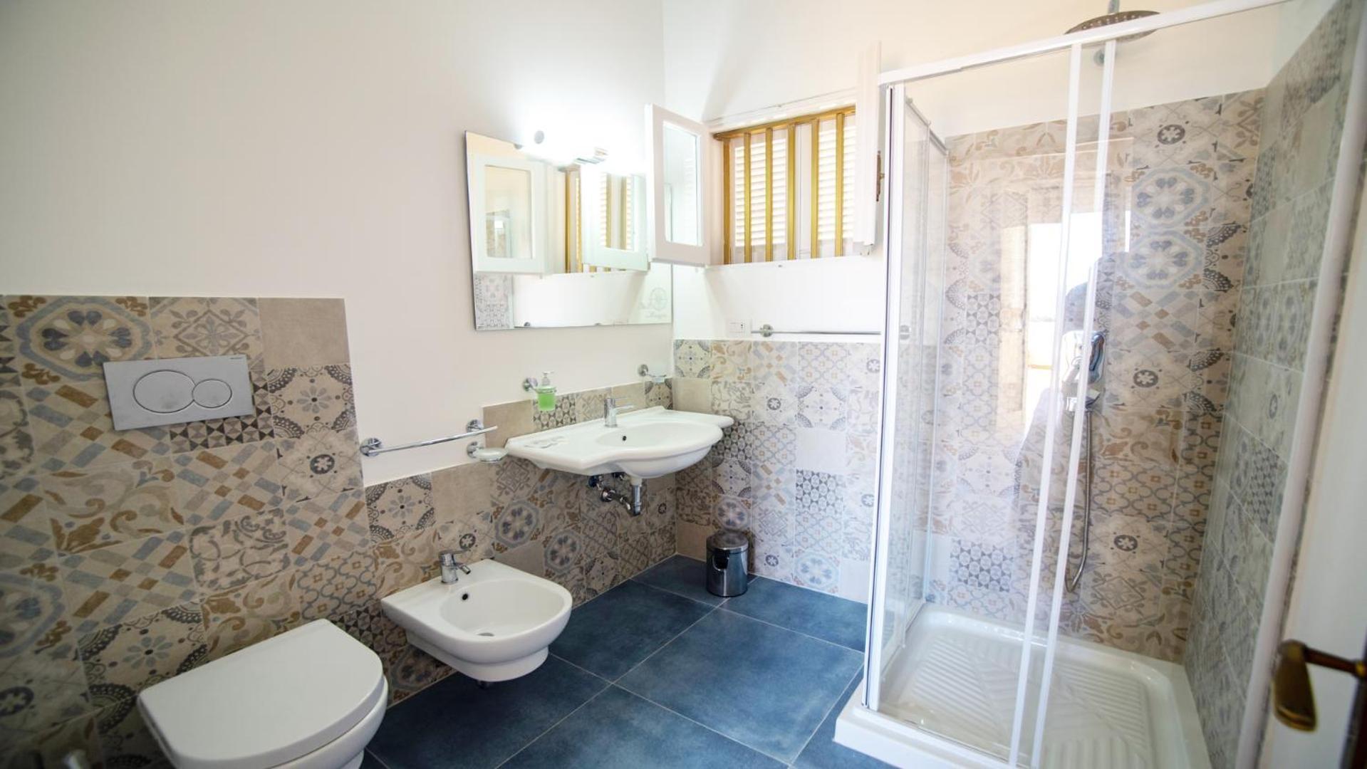 Large Double Room,1770546752:JPEG