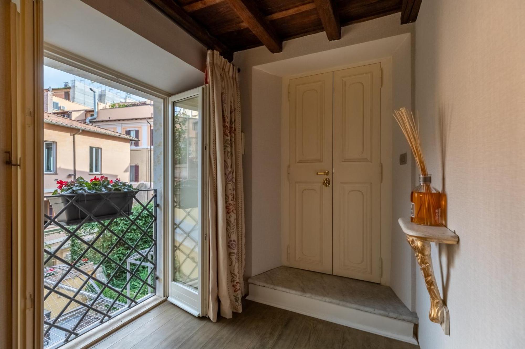 Deluxe Suite,1617891293:JPEG