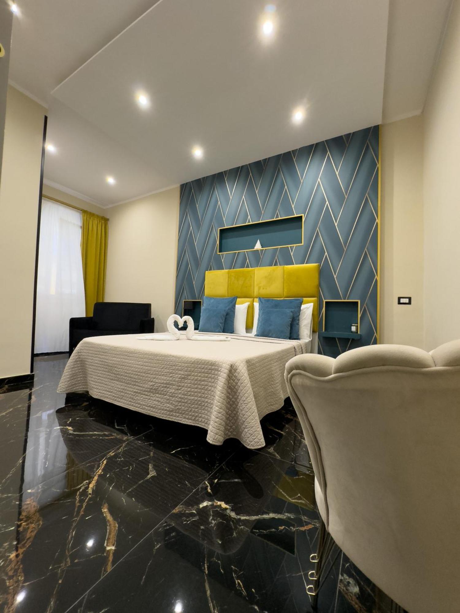 Deluxe Room,1617903349:JPEG