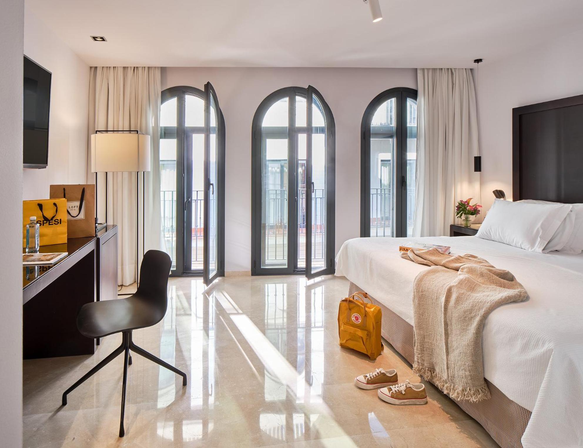 Junior Suite,1618265368:JPEG