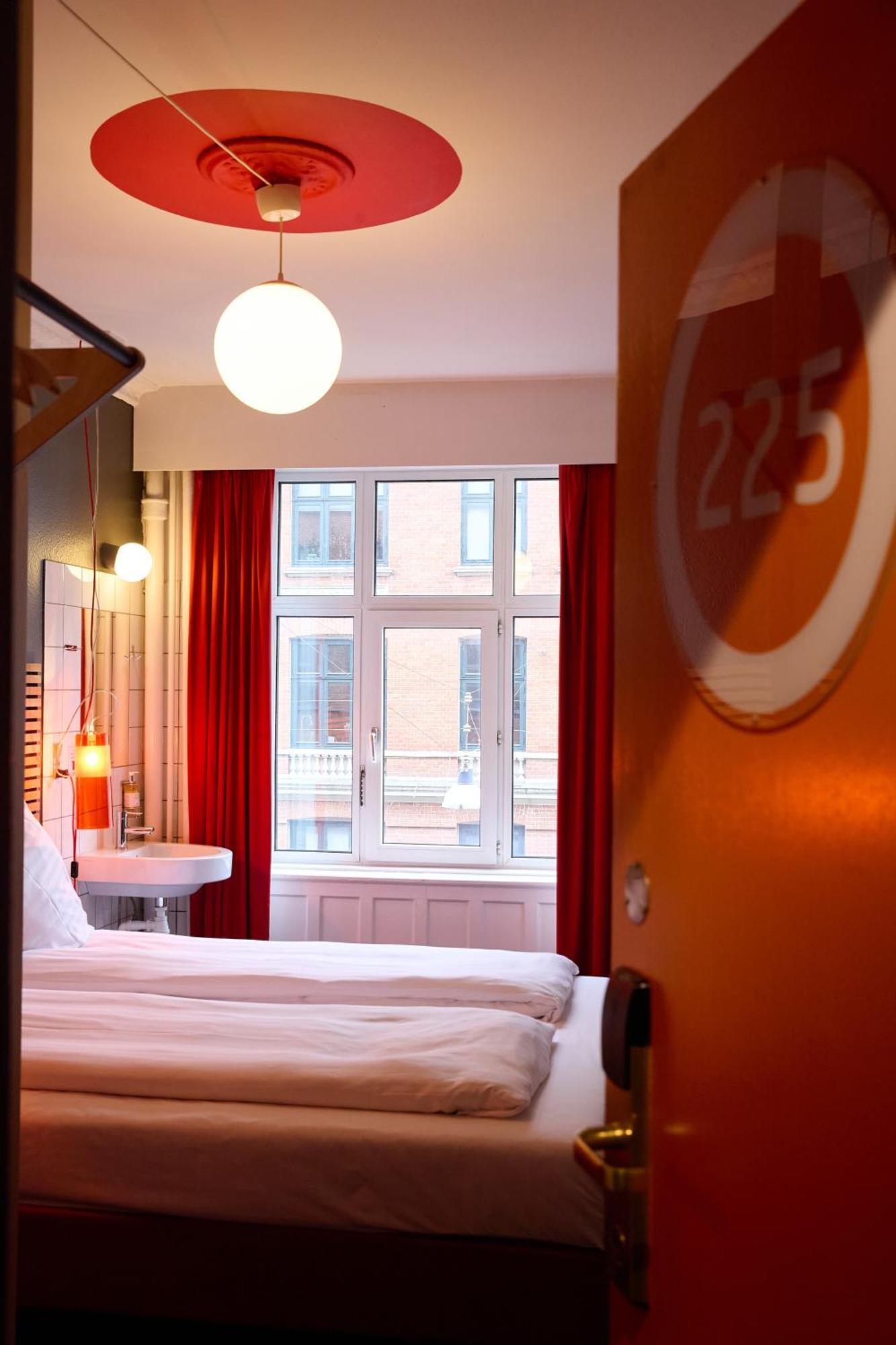Double or Twin Room,1618265761:JPEG