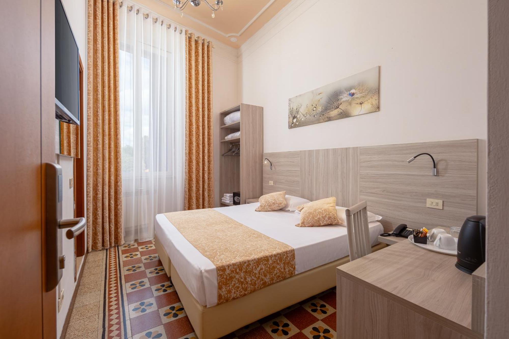 Double or Twin Room,1619168557:JPEG