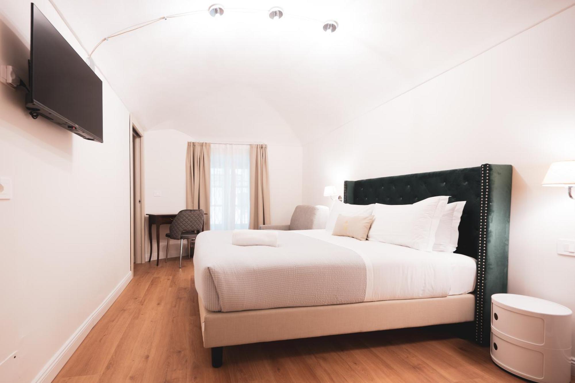 Deluxe Triple Room,1619499121:JPEG
