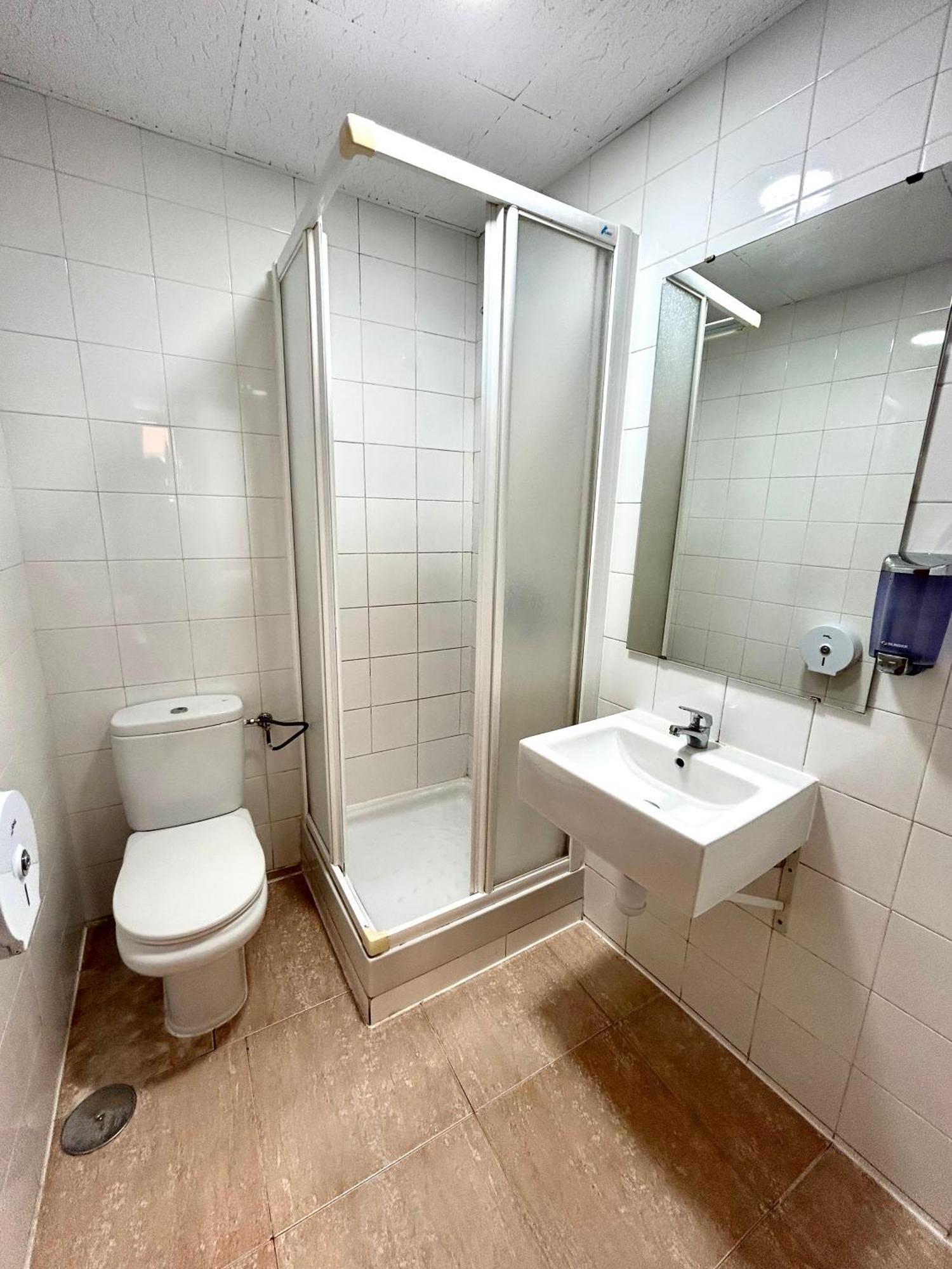 Double Room Private Bathroom,1619602250:JPEG