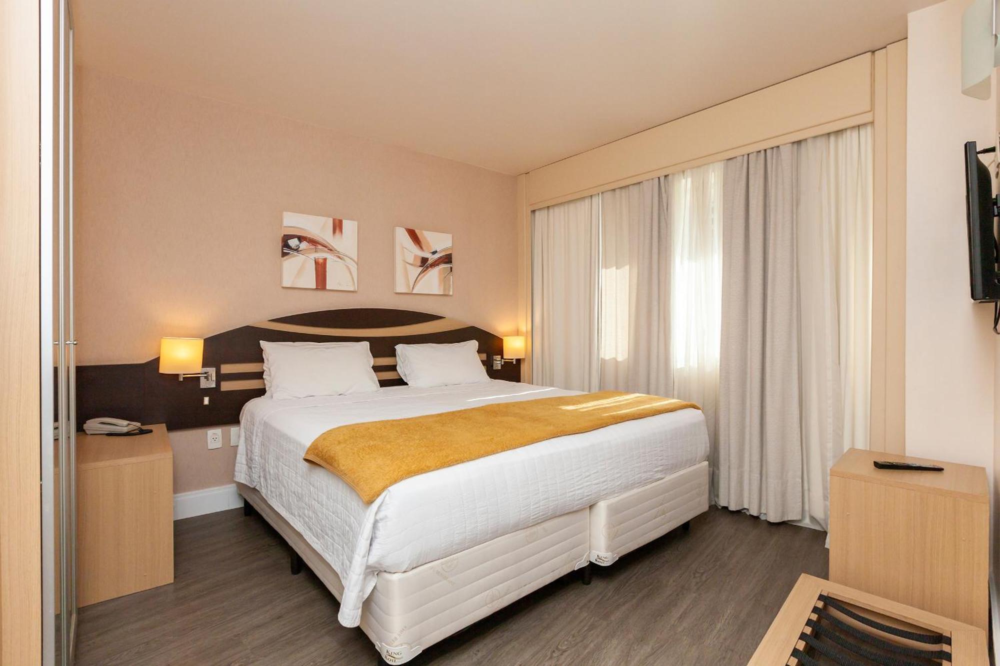 Deluxe Queen Room,1619692724:JPEG