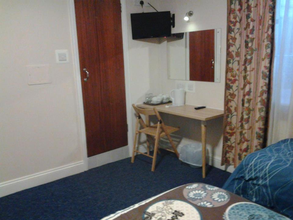 Habitación Familiar con baño privado
