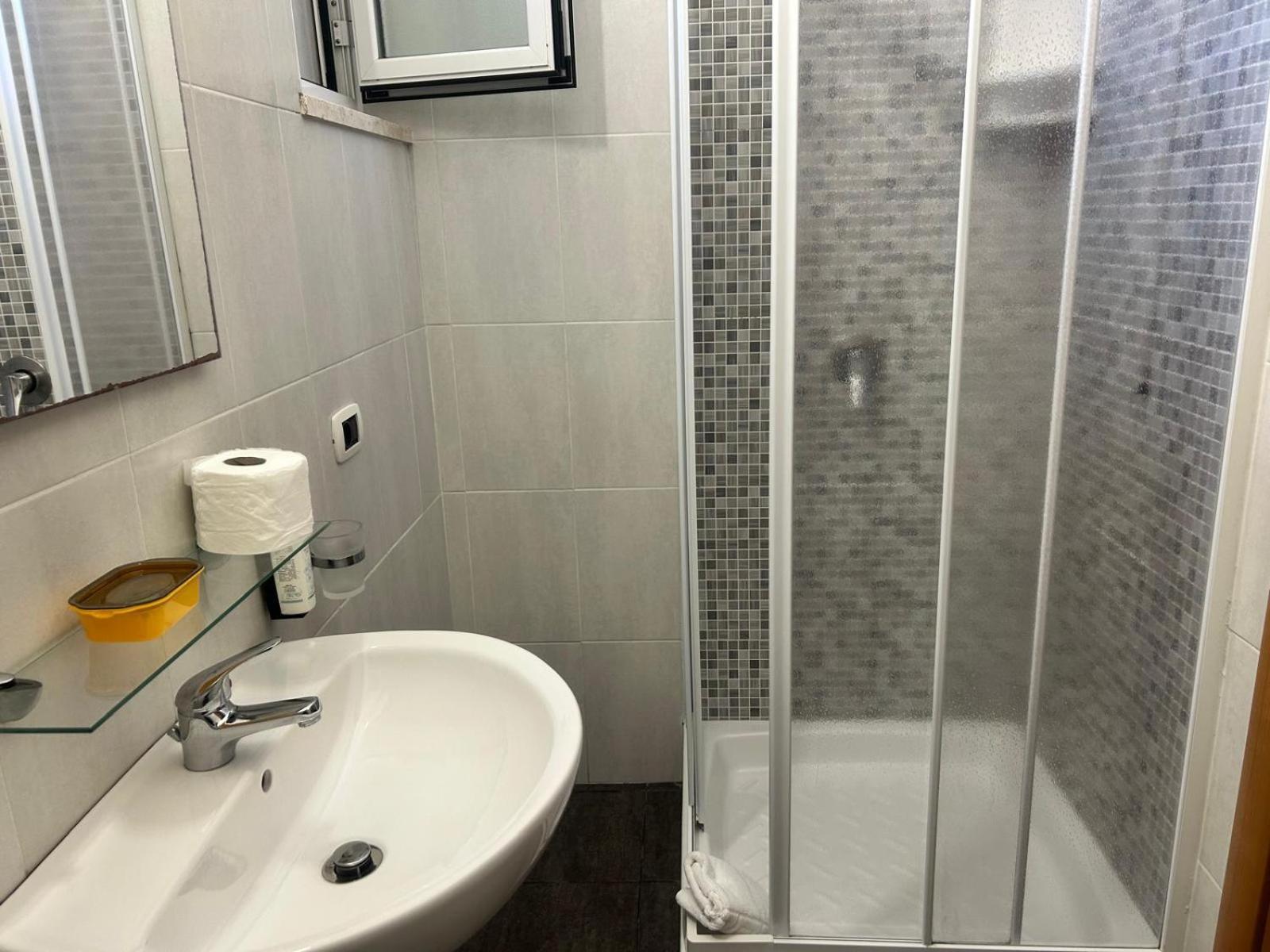 Standard Double or Twin Room,1620273006:JPEG