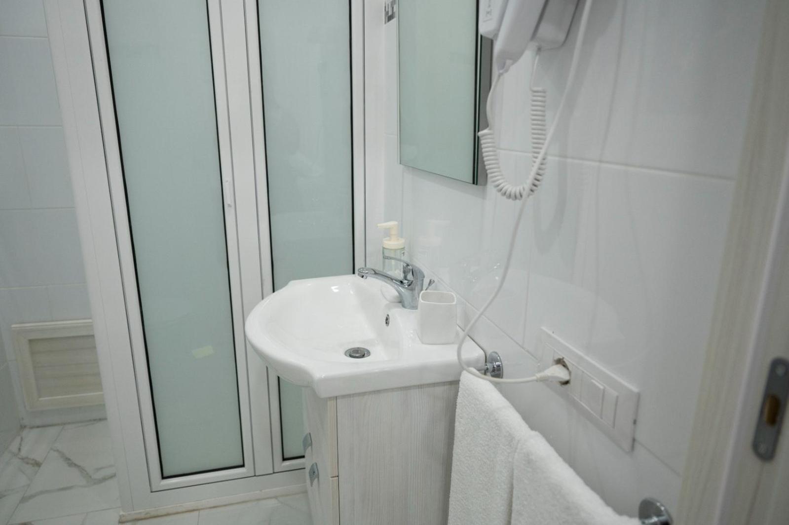 Triple Room Private Bathroom