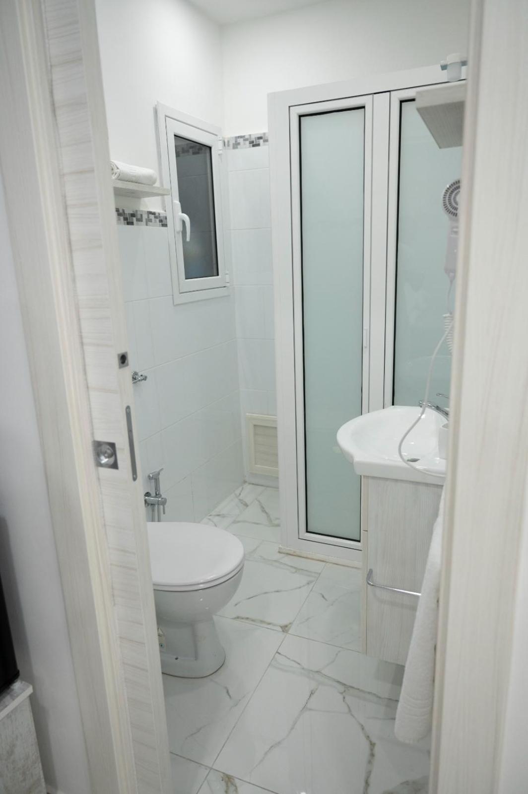 Triple Room Private Bathroom