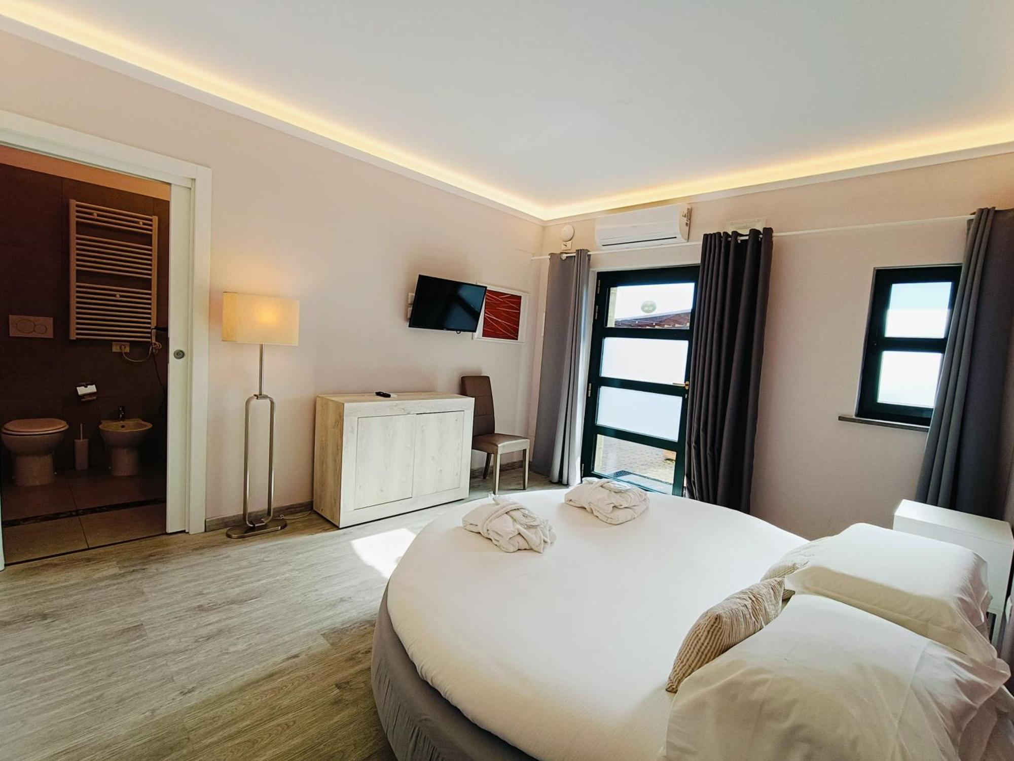 Double Room Spa Bath
