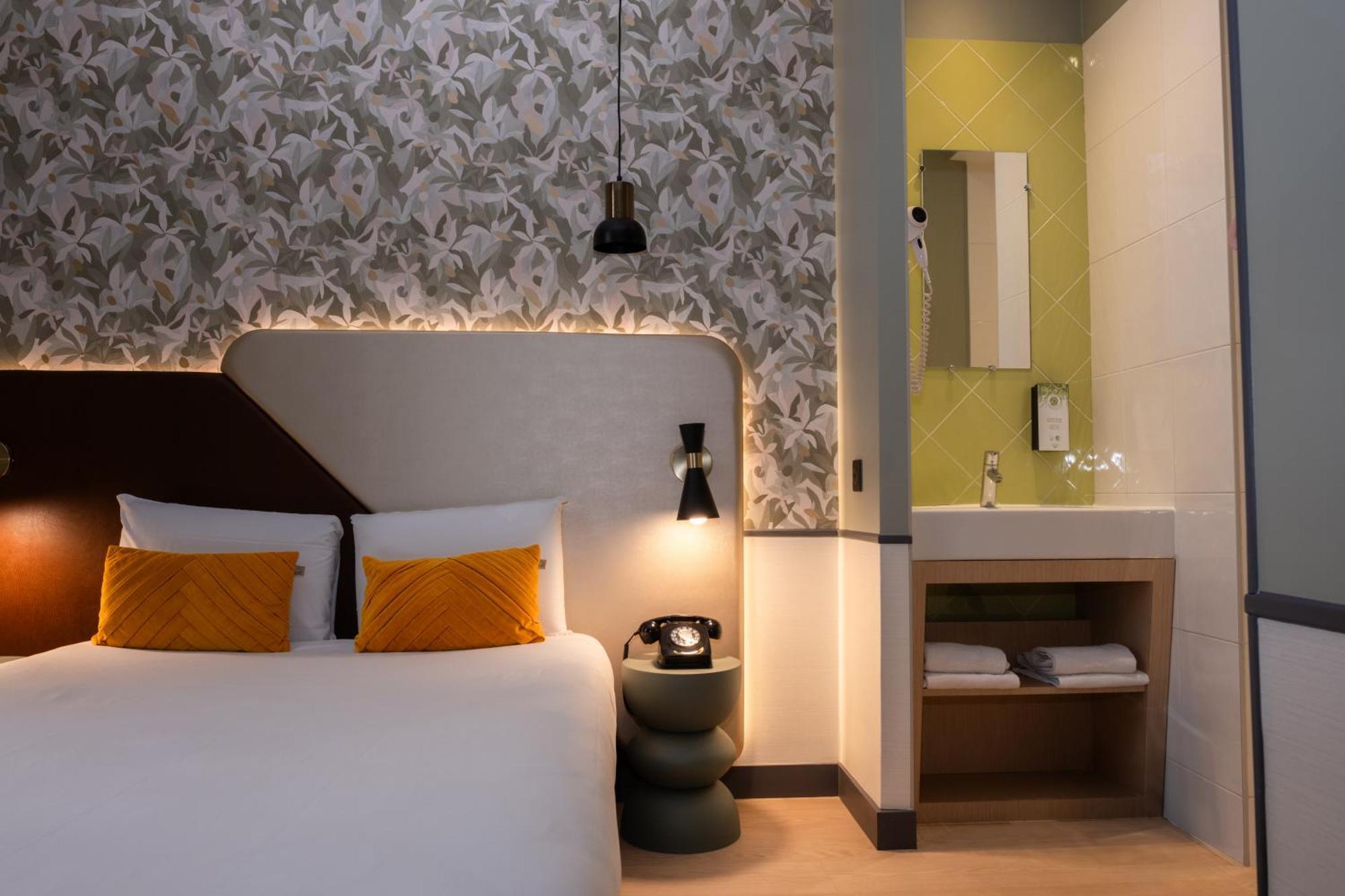 One Single Bed,1622037191:JPEG