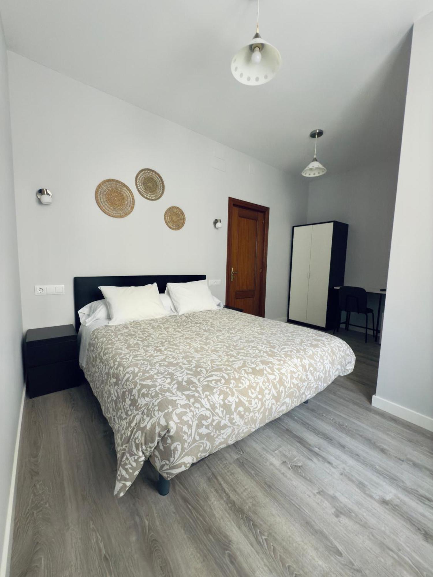 Double Room Private Bathroom
