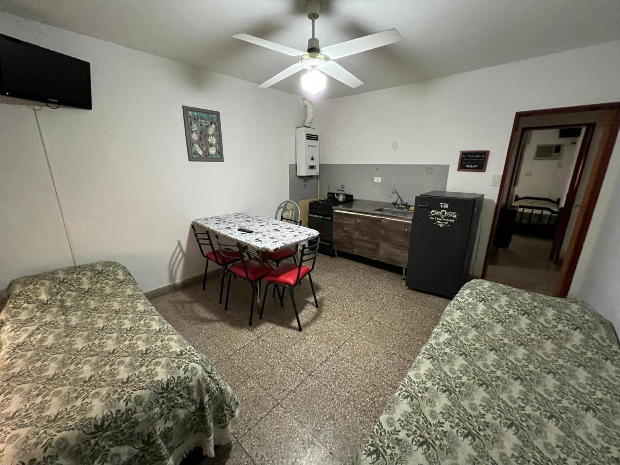 Apartamento de 1 dormitorio con vistas al jardín