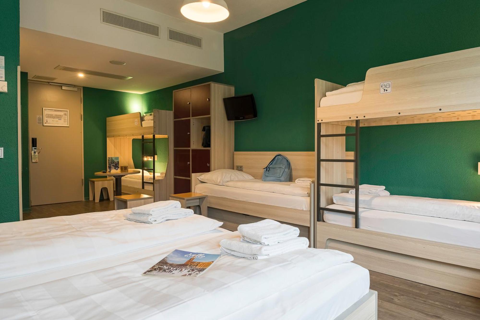 Bed a Dormitory max 7 Beds,1622874392:JPEG