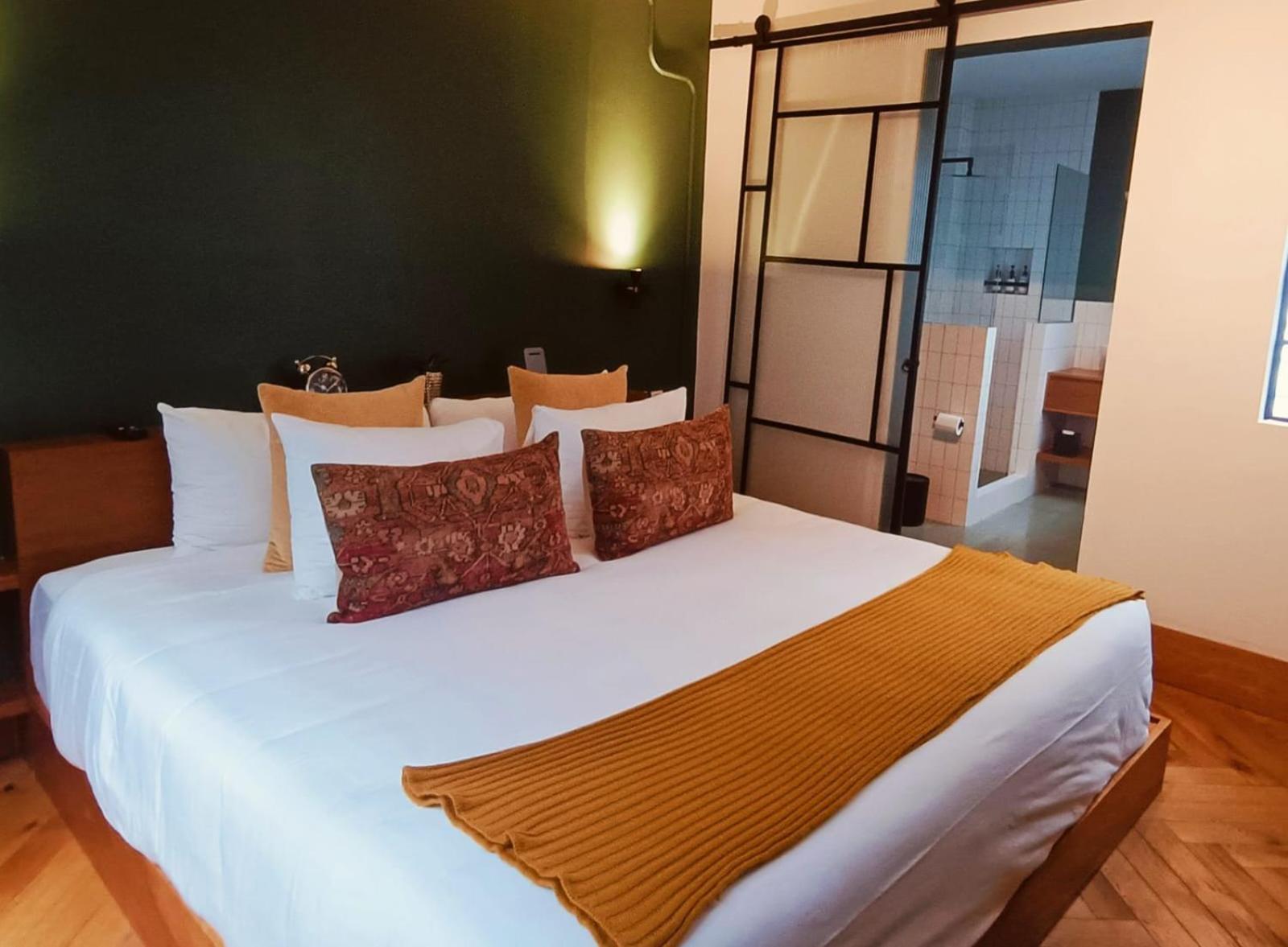 Two-Bedroom Suite,1623121192:JPEG